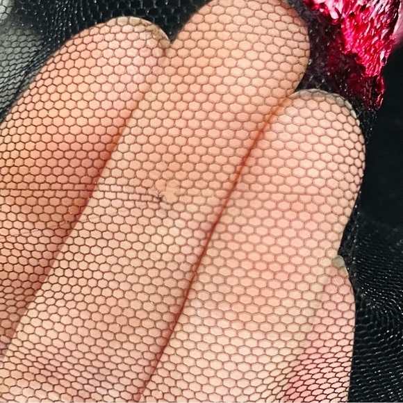 Giambattista Valli 40 Pre-Fall 23’ Black Rose Embroidered Long Sleeve Gown $7000 - Picture 11 of 16